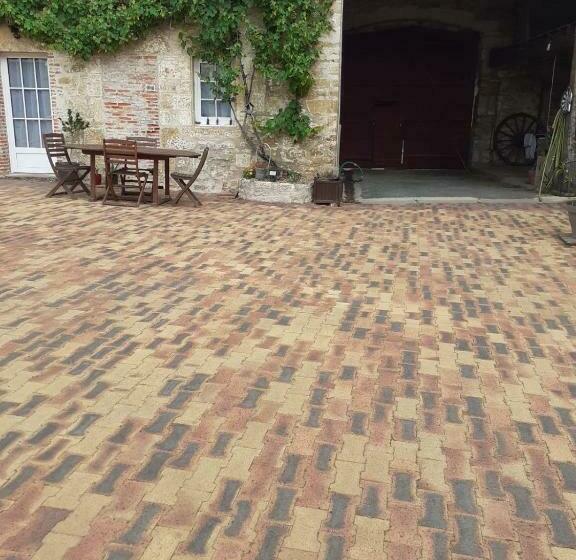 펜션 L Heureux Lay