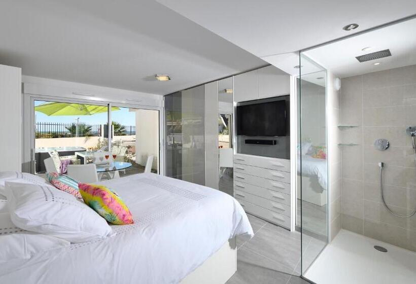 هتل Le Nautilia Résidence De Luxe Réservée Aux Couples