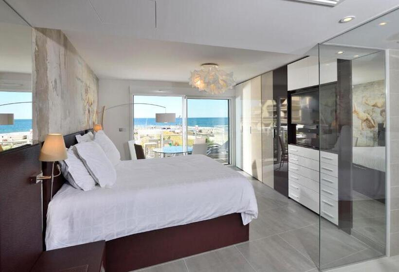 هتل Le Nautilia Résidence De Luxe Réservée Aux Couples