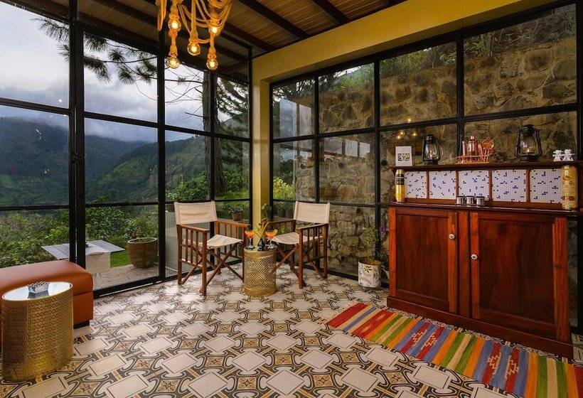 Hotel The Capoe House