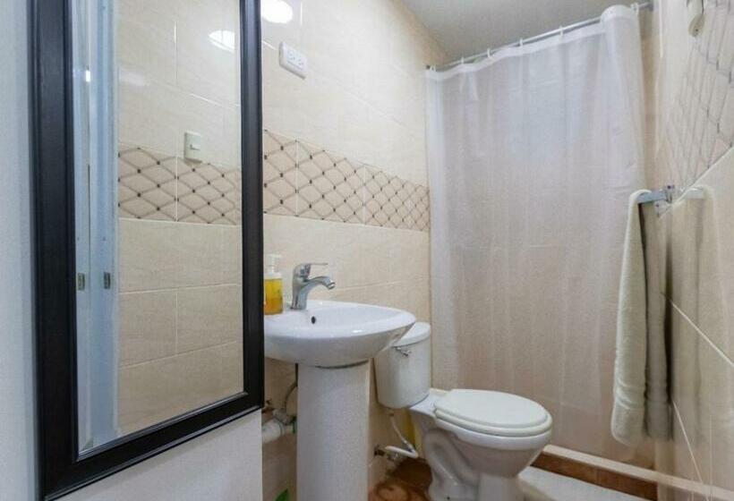 پانسیون Room In Guest Room Nice 1br 1bt With Common Picuzzi