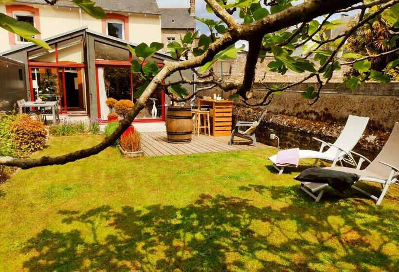 مبيت وإفطار Aux Trois Palmiers