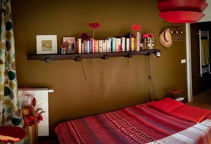 ベッドアンドブレックファースト Chambre D Hôtes De Charme à Montreuil Paris