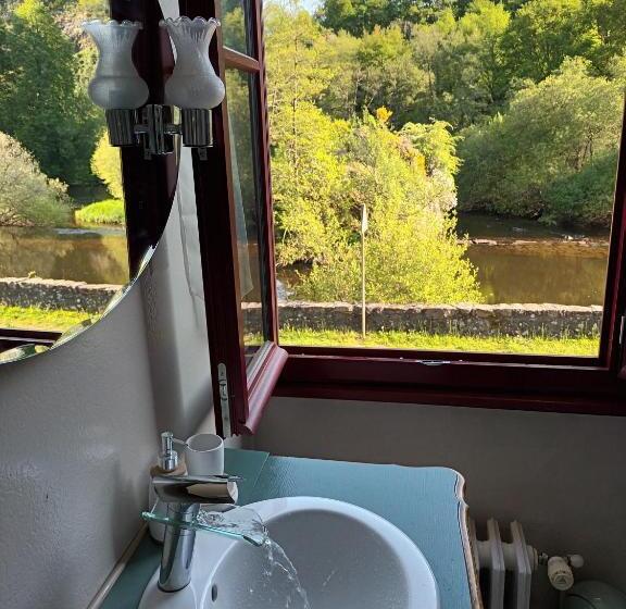 تختخواب و صبحانه Chambres D Hôtes Le Veilleur De Noblat