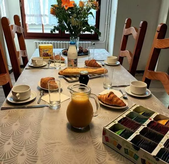 Aamiaismajoitus (B&B) Chambres D Hôtes Le Veilleur De Noblat