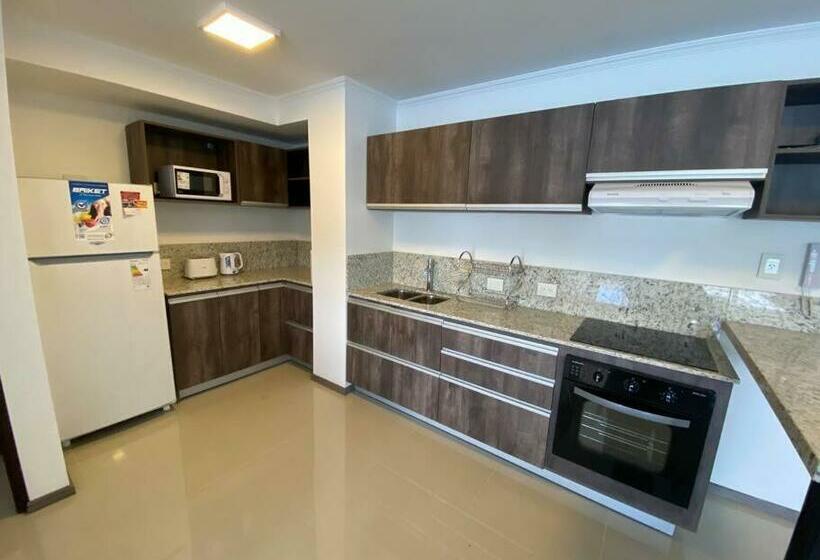 Departamento Con Vista Al Lago En Veneto Village