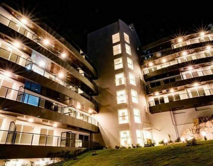 Departamento Con Vista Al Lago En Veneto Village