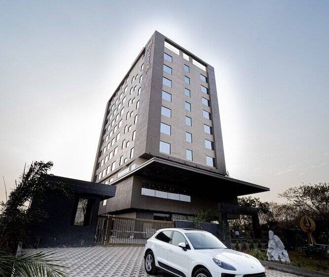 Hotelli The Monarch At Chakan Midc, Pune