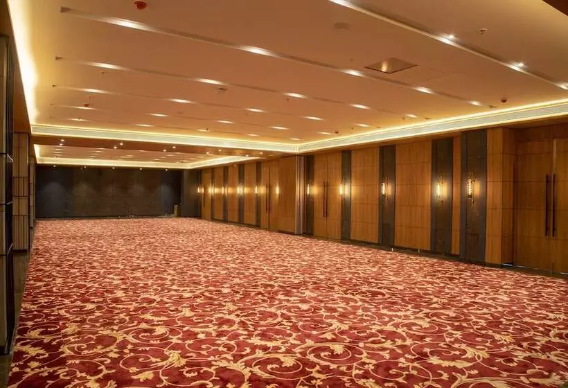 Hotelli The Monarch At Chakan Midc, Pune