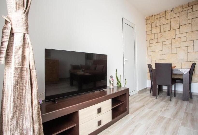 پانسیون Apartments Jelena Ulcinj