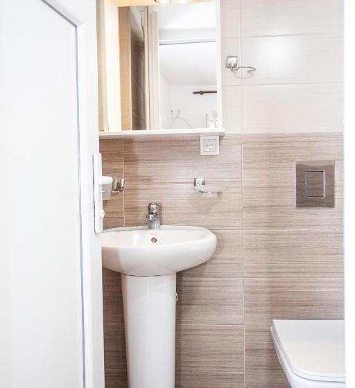 پانسیون Apartments Jelena Ulcinj