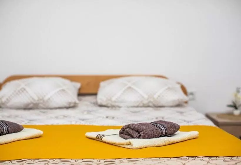 پانسیون Apartments Jelena Ulcinj