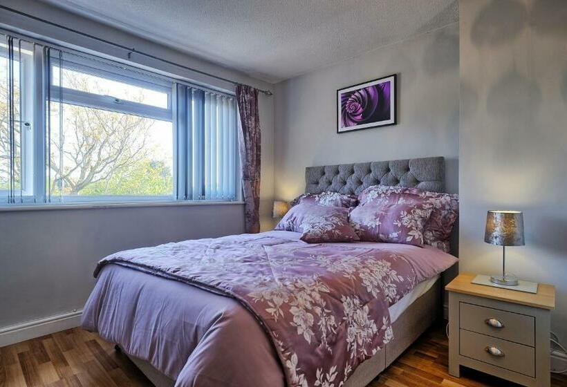 بنسيون Upton Village Guest House