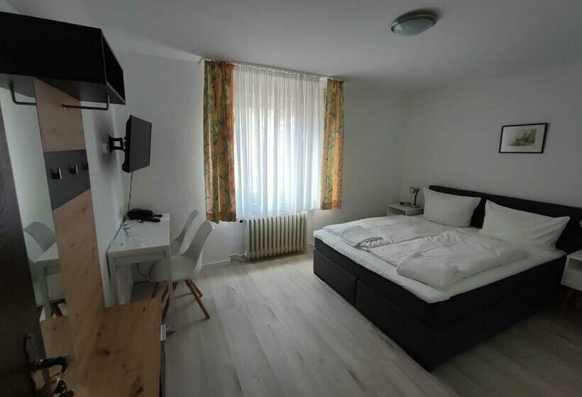 تختخواب و صبحانه Schiff