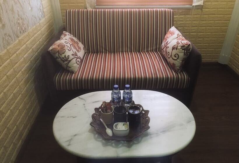 فندق Luxor Empire