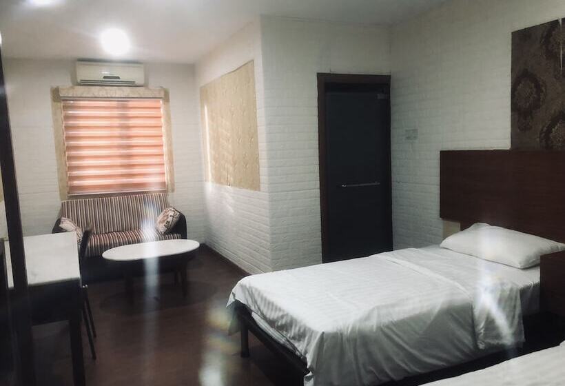 فندق Luxor Empire