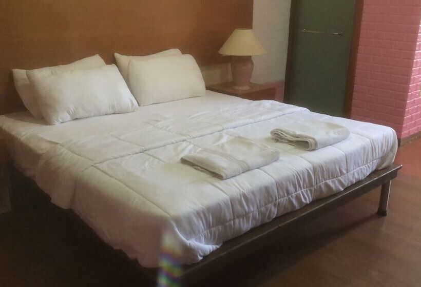 فندق Luxor Empire