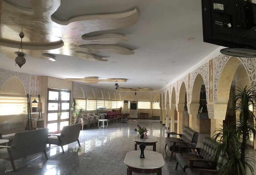 فندق Luxor Empire