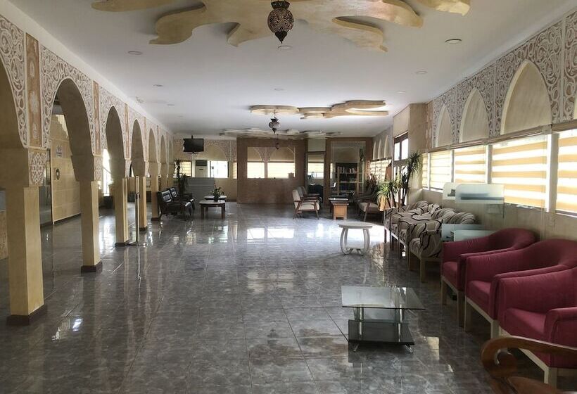 فندق Luxor Empire