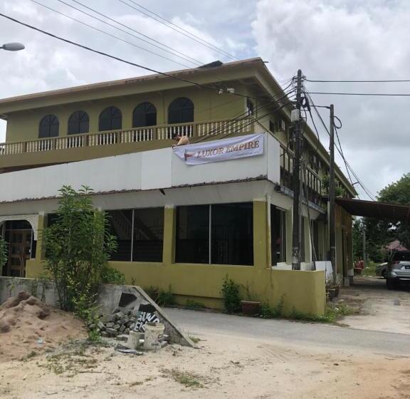 فندق Luxor Empire