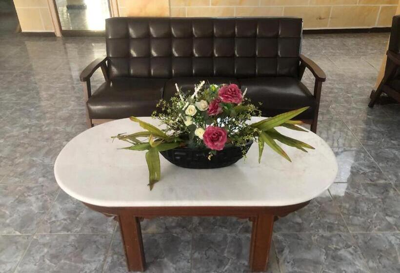 فندق Luxor Empire