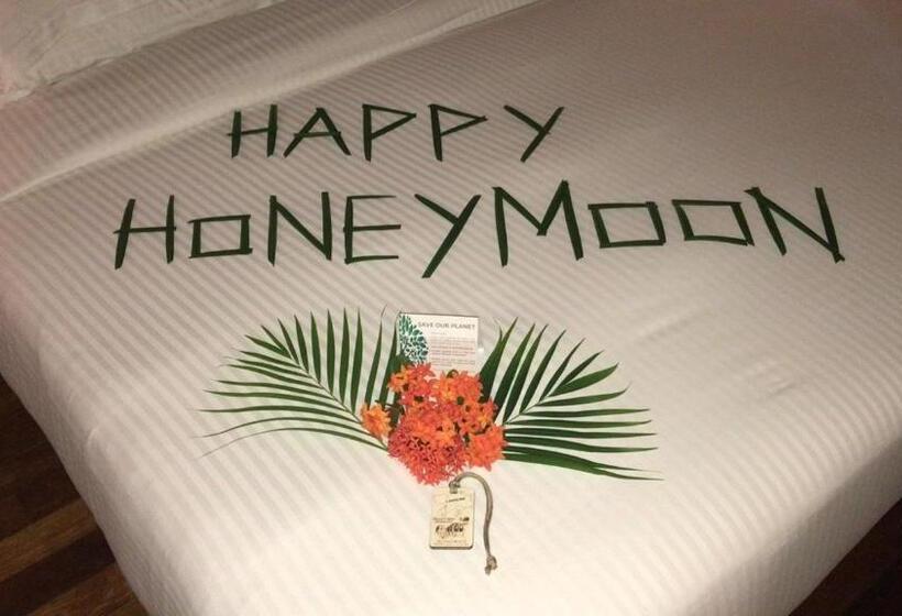 فندق Luxor Empire