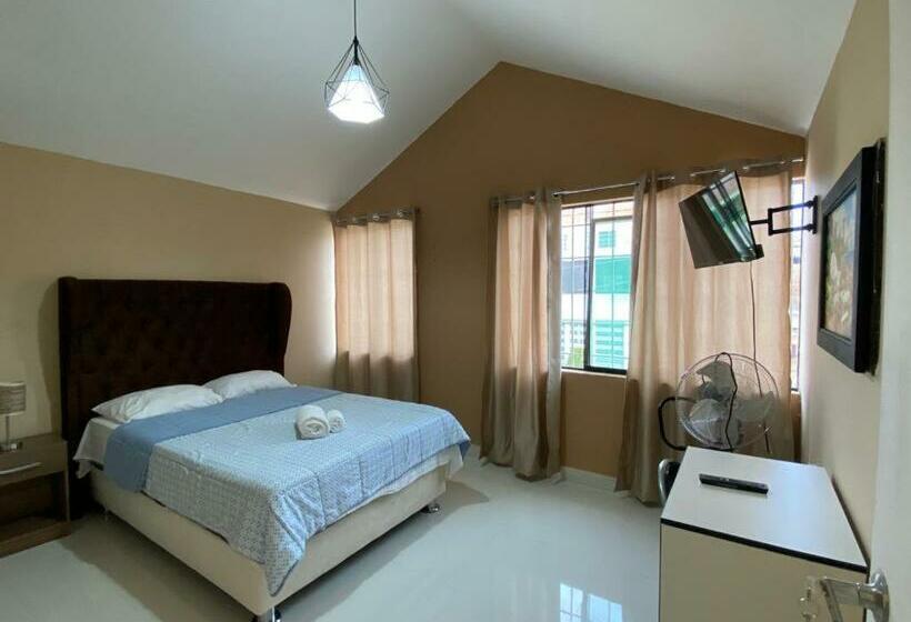 ペンション Hoskins Talara  Todas Las Habitaciones Con Aire Acondicionado