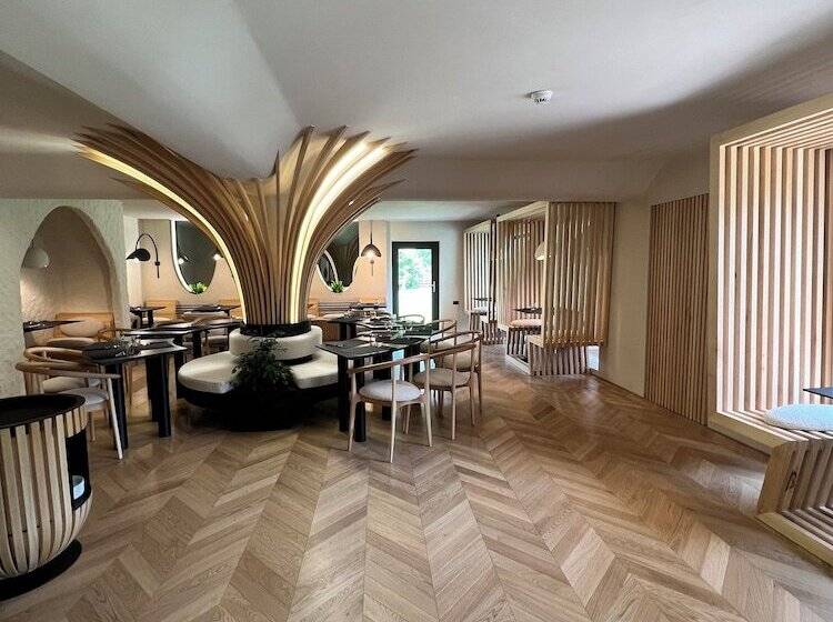 استراحتگاه Garden Retreat Junior