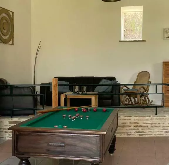 Aamiaismajoitus (B&B) Veyrinas 43