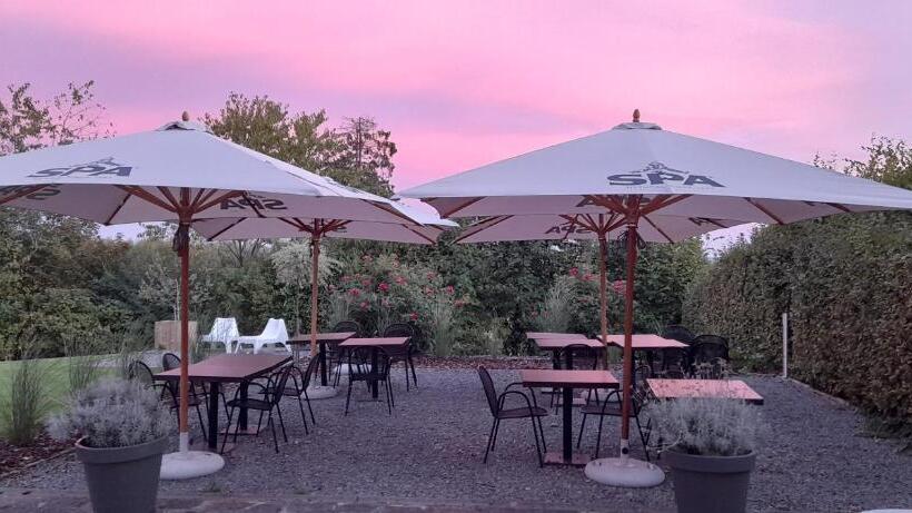 هتل La Ferme Du Soyeuru