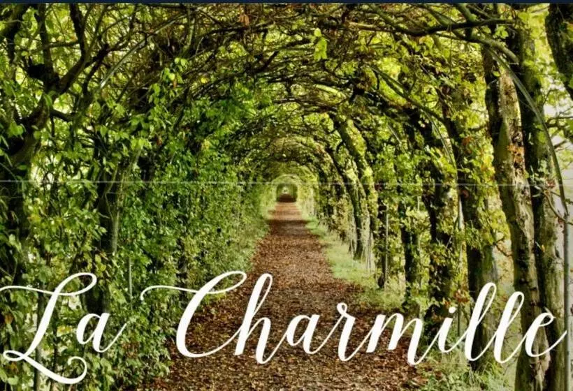 ホテル La Ferme Du Soyeuru