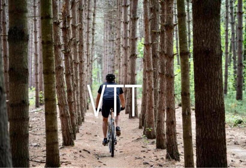 هتل La Ferme Du Soyeuru