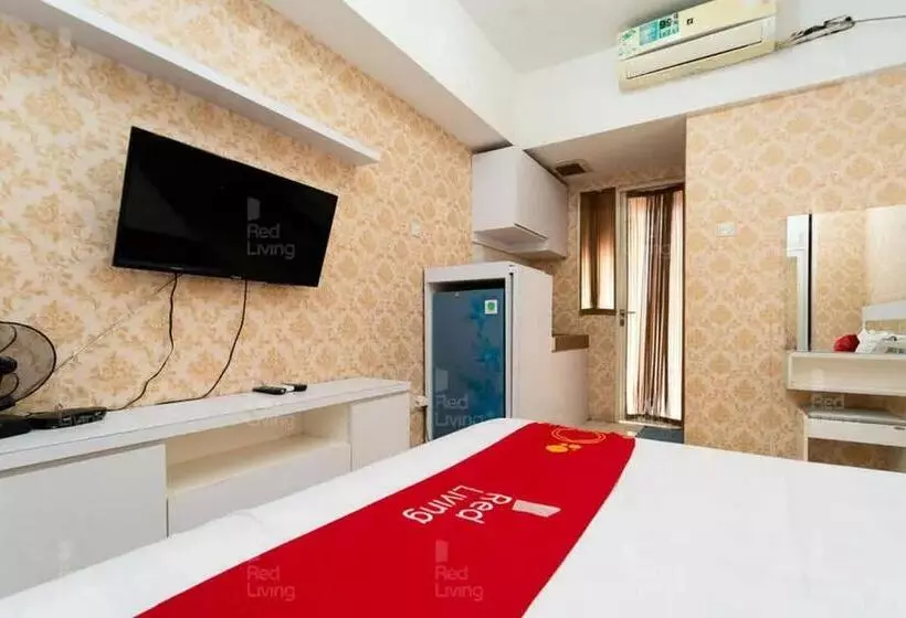 ホテル Redliving Apartemen Green Lake View Ciputat   Farida Property 2 Tower E