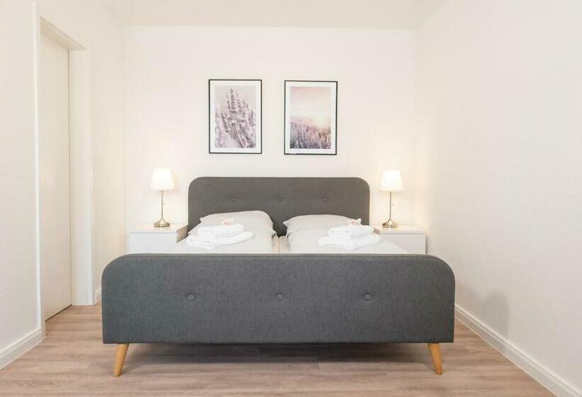 Landschaftliches Haus