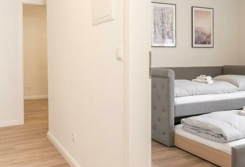 Landschaftliches Haus