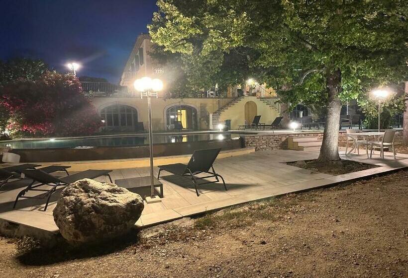 بنسيون Bastide Du Defends