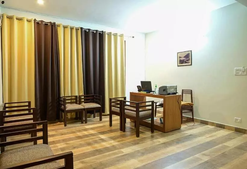 リゾートホテル The Fern Villas Nainital By Beyond Stay