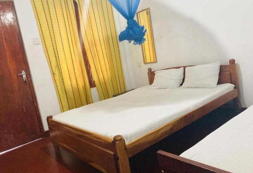 هاستل Nugasewana Guest