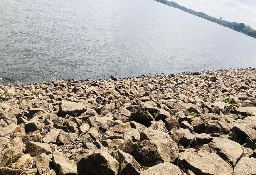 هاستل Nugasewana Guest