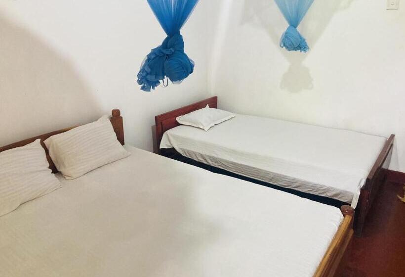 هاستل Nugasewana Guest