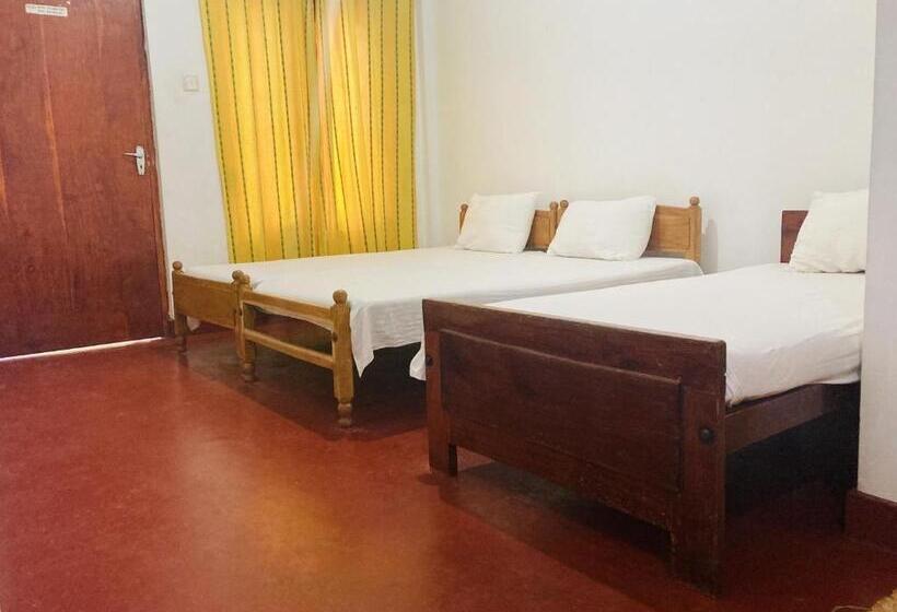 هاستل Nugasewana Guest