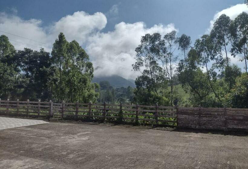 הוסטל Pousada Campestre Inn