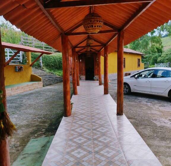 הוסטל Pousada Campestre Inn