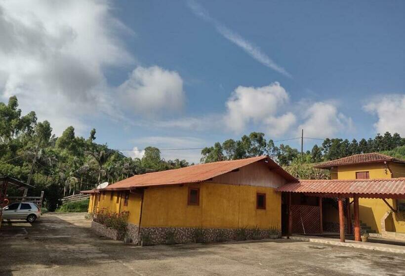 הוסטל Pousada Campestre Inn