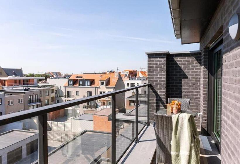 Beautiful Duplex Apartment With Private Bike Parking In The Center Of De Haan