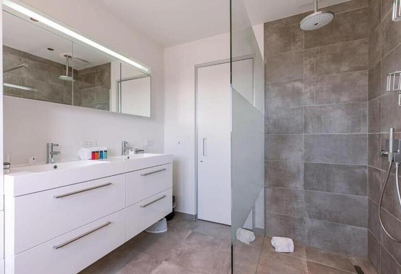 Beautiful Duplex Apartment With Private Bike Parking In The Center Of De Haan