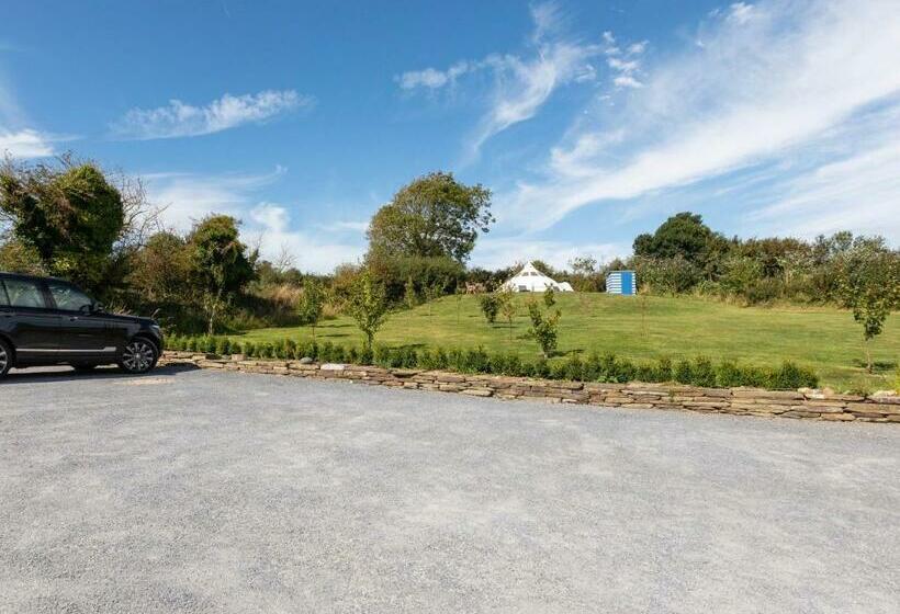 Bed and Breakfast Horsemans Close