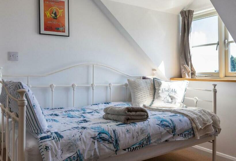 Bed and Breakfast Horsemans Close