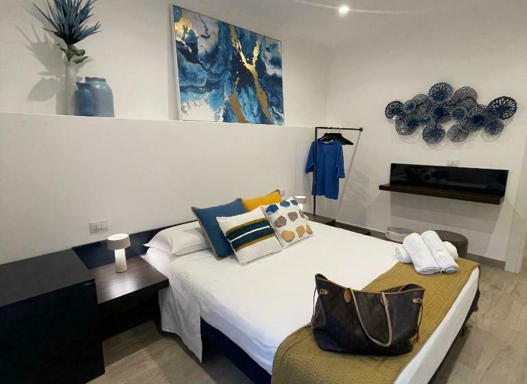 مبيت وإفطار Namuri Luxury Rooms