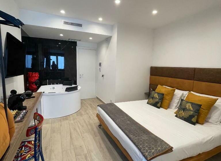 مبيت وإفطار Namuri Luxury Rooms